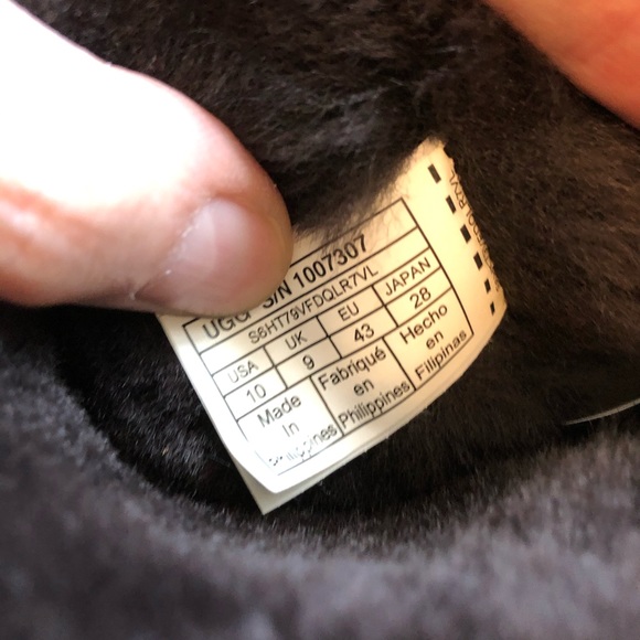 Ugg CLASSIC MINI BOMBER BOOT  men’s shoes - Picture 8 of 8